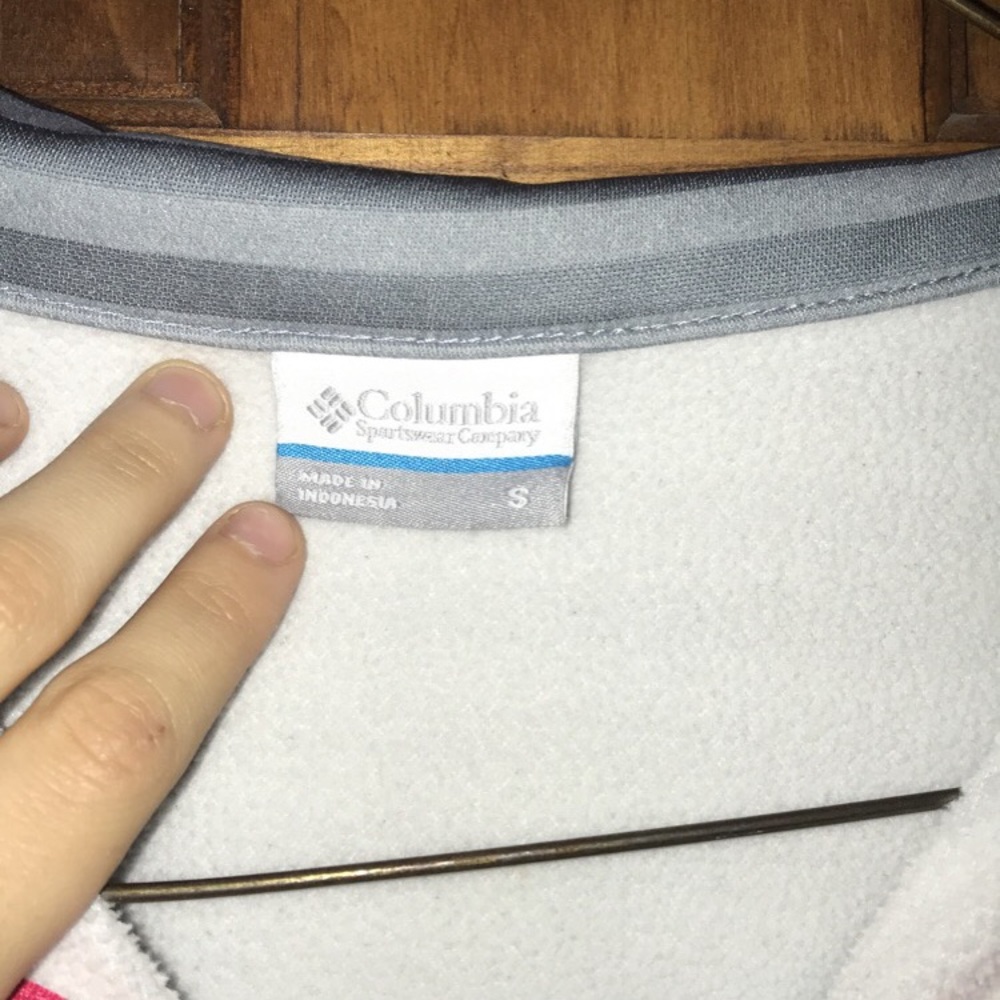 Columbia quarter zip - Picture 2 of 3
